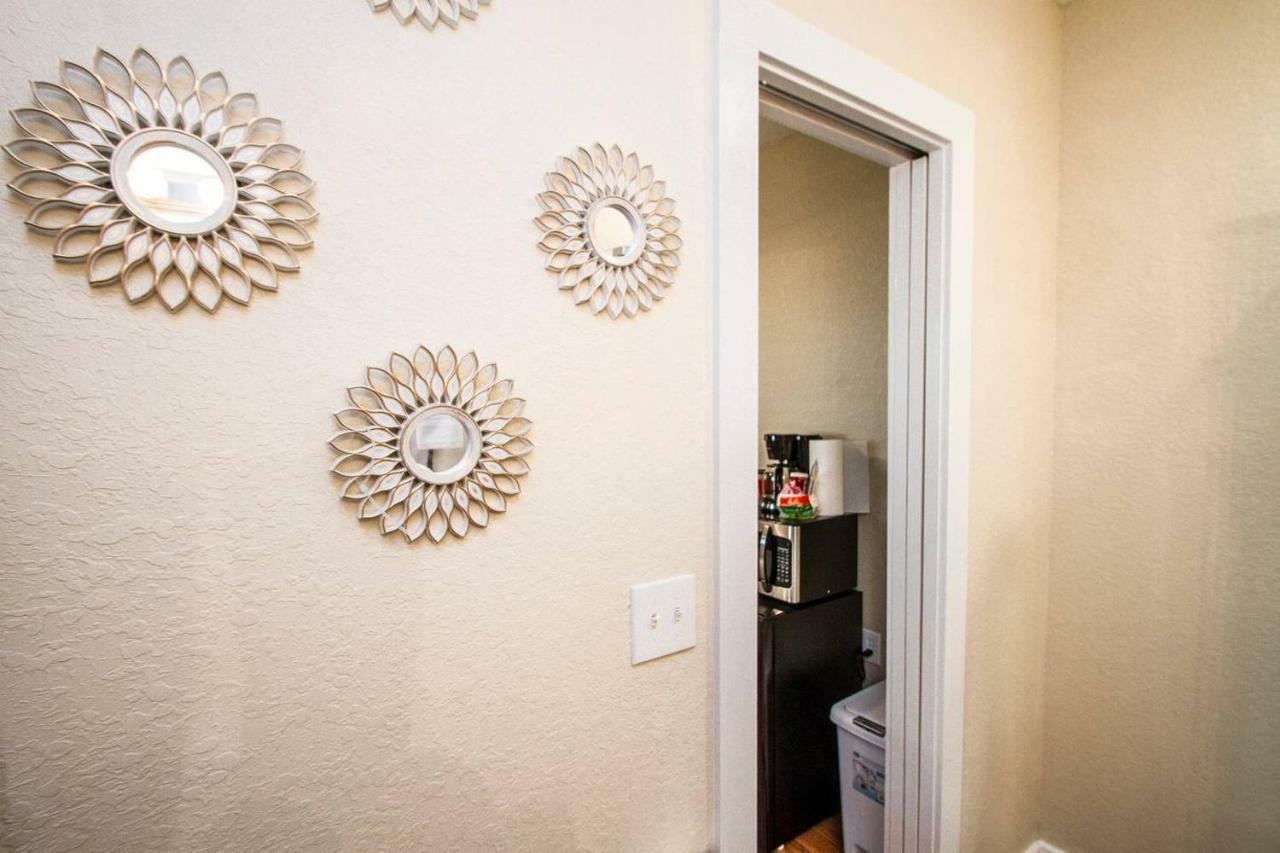 Remodeled Studio Near Downtown Leilighet San Antonio Eksteriør bilde